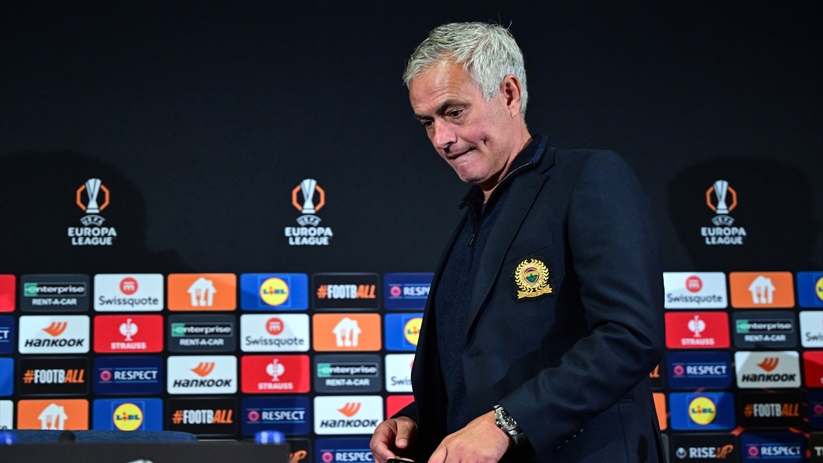Jose Mourinho’dan geleceği hakkında açıklama: Kimse beni alamaz
